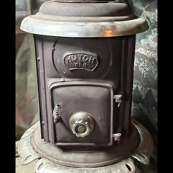 Cast Iron Antique Victorian Wood Stove