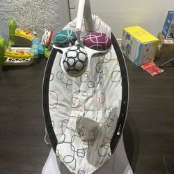 Mamaroo 4 Moms