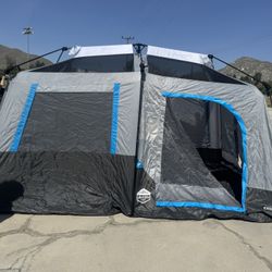 10  Person Lighted Instant Cabin Tent