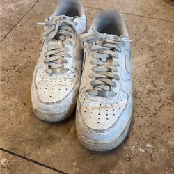 Nike Air Force’s White 