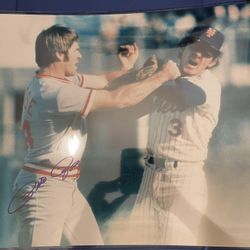 Pete Rose Signed / Fighting Large Picture $60