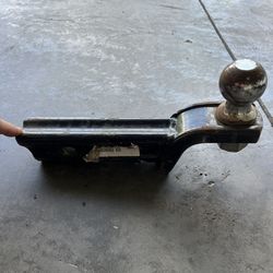 Hitch Elite Interlocking Ball 2” Mount 5000lbs