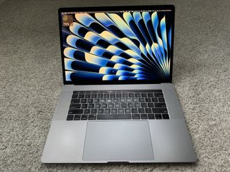 MacBook Pro 15-inch (2018) – 2.2GHz 6-Core i7 / 16GB RAM / 256GB SSD