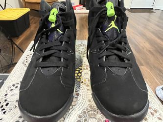 Electric Green 6s Size 6Y