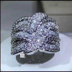 New 18k White Gold Wedding Ring 