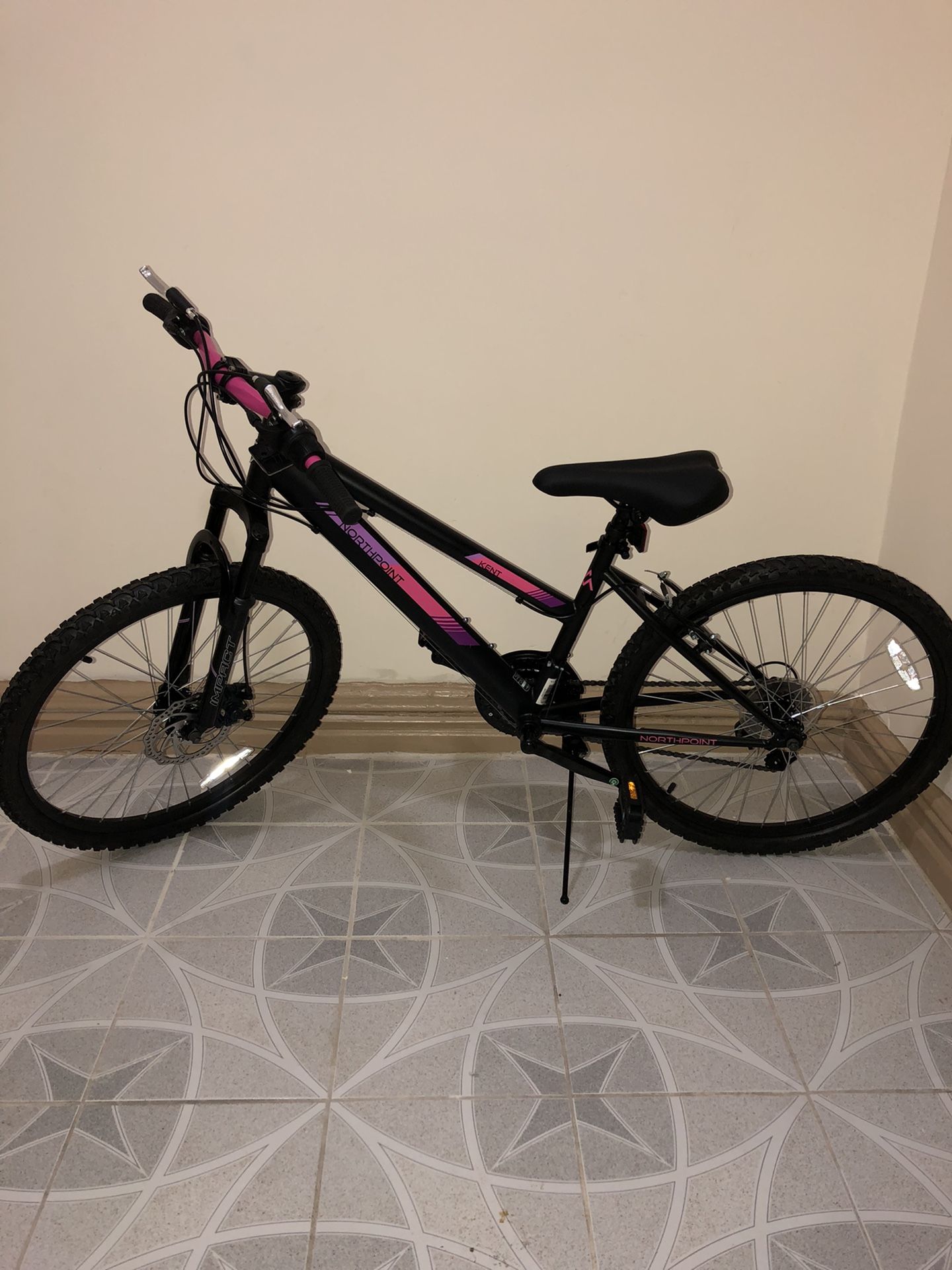 Kent 24" Northpoint Girl's Mountain Bike, Black/Pink/Purple