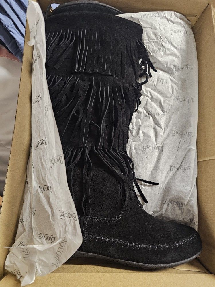 Black Mossican Boots