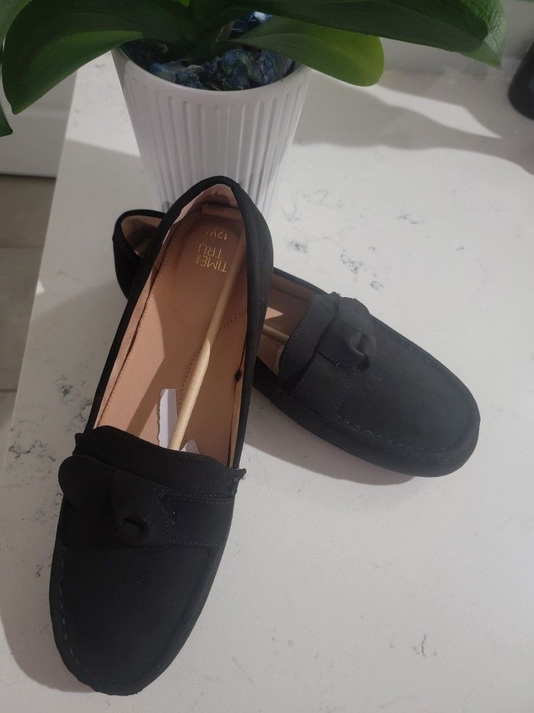 Black Shoes Size 12W
