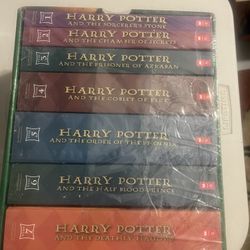 Harry Potter The Complete Series  (Volumes 1-7) 