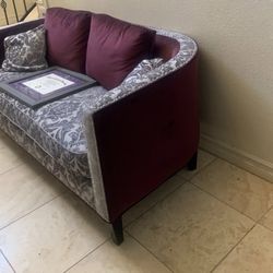 Loveseat 