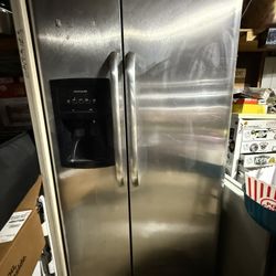 Frigidaire Refrigerator And Freezer