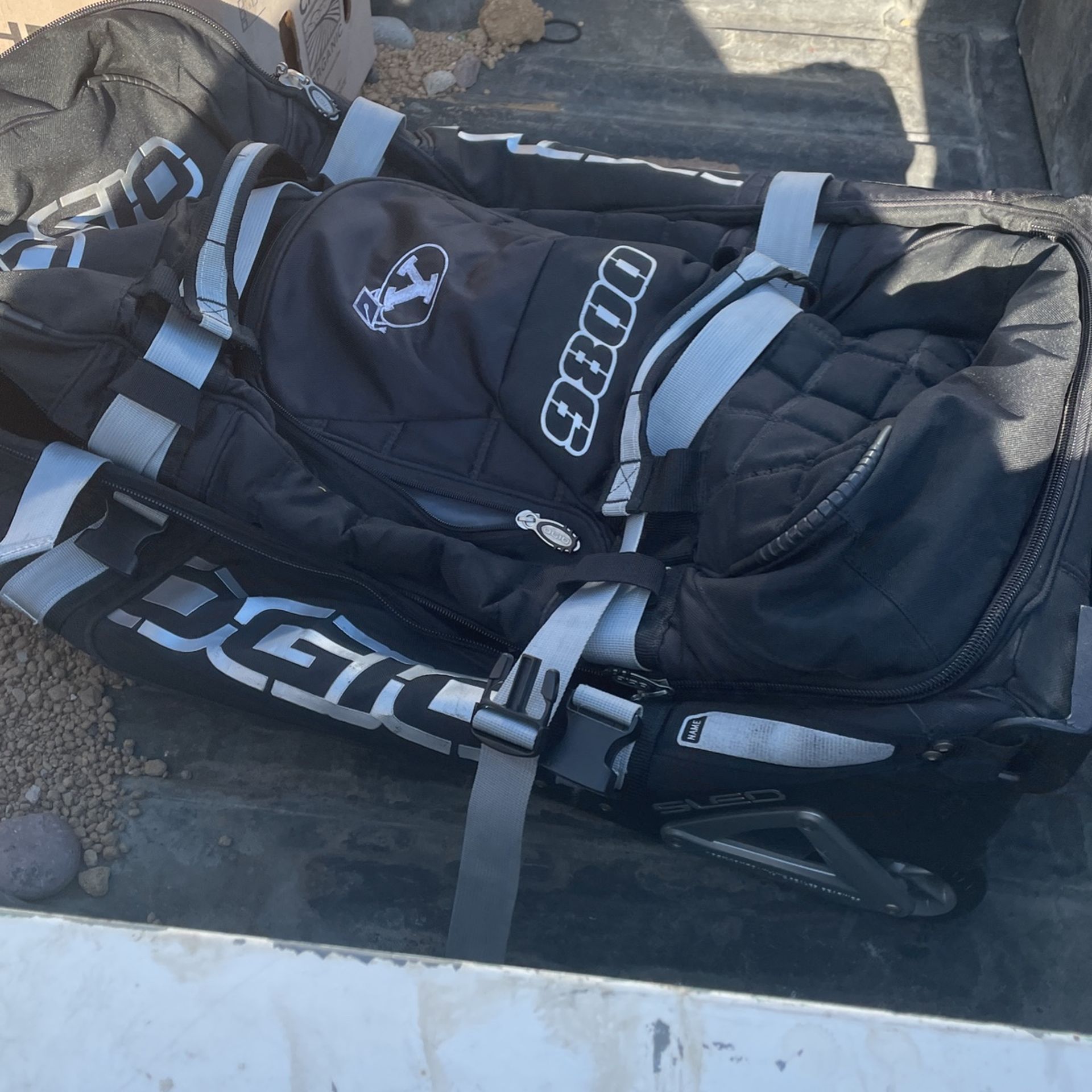 Ogio Duffle Travel bag 9800