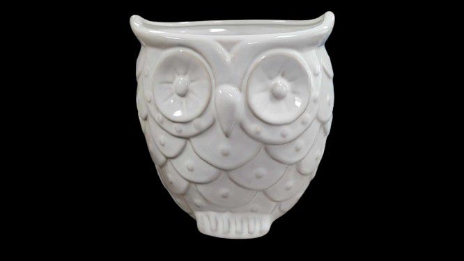Paddock Whimsicle 7.5" Owl Planter In White