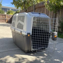 Midwest Skudo Plastic Travel Carrier for Dogs Used 