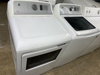 GE set washer and dryer gas