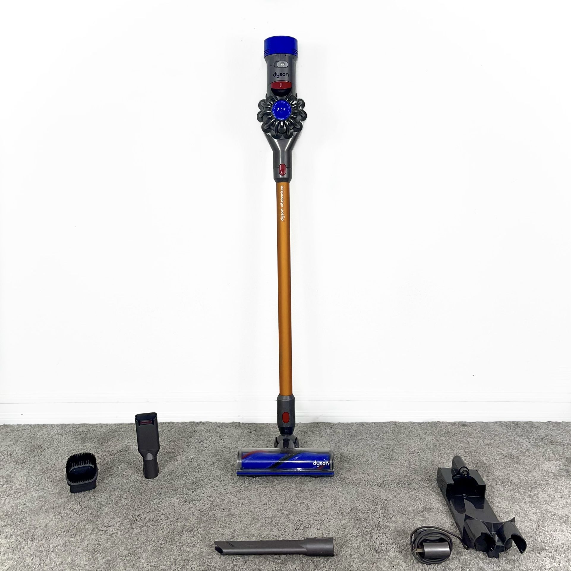 Dyson V8 Absolute Handheld Stick Cordless Vacuum Cleaner w/ attachments
