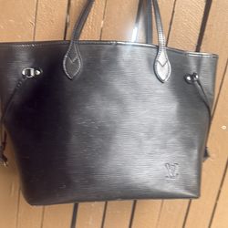 Epi leather never full