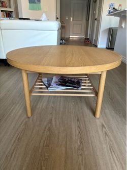 IKEA Listerby Round Wood Coffee Table Oak Veneer 35 3/8”