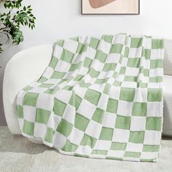 Exclusivo Mezcla checkered Blanket 60”X80”. Beautifully Soft And Cozy. Color: plaid sage green.