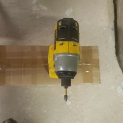 Dewt 18V Lithium Ion Screw Gun And Battery 