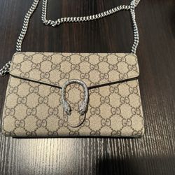 Authentic Gucci Bag (DIONYSUS GG SUPREME CHAIN WALLET)
