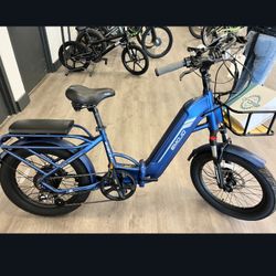 Emoji Bright Blue E-bike