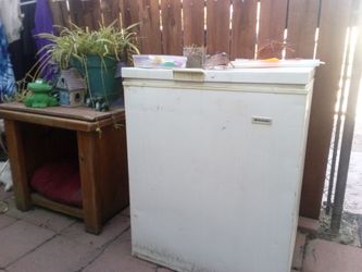 Chest freezer