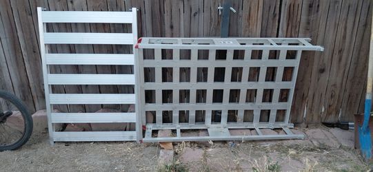 Tail gate basket for wheelchair use couple times $230