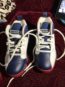 Jordan boys 11C sneakers shoes not worn