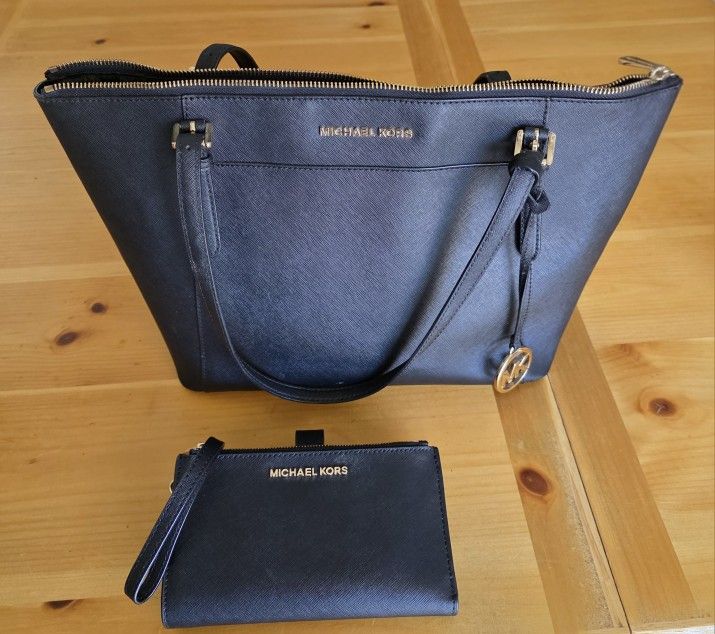 Michael Kors Black Large Leather Tote And Travel Wristlet