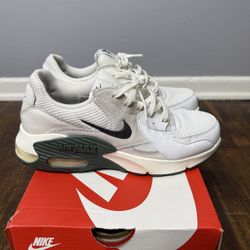 Nike Air Max Sneakers