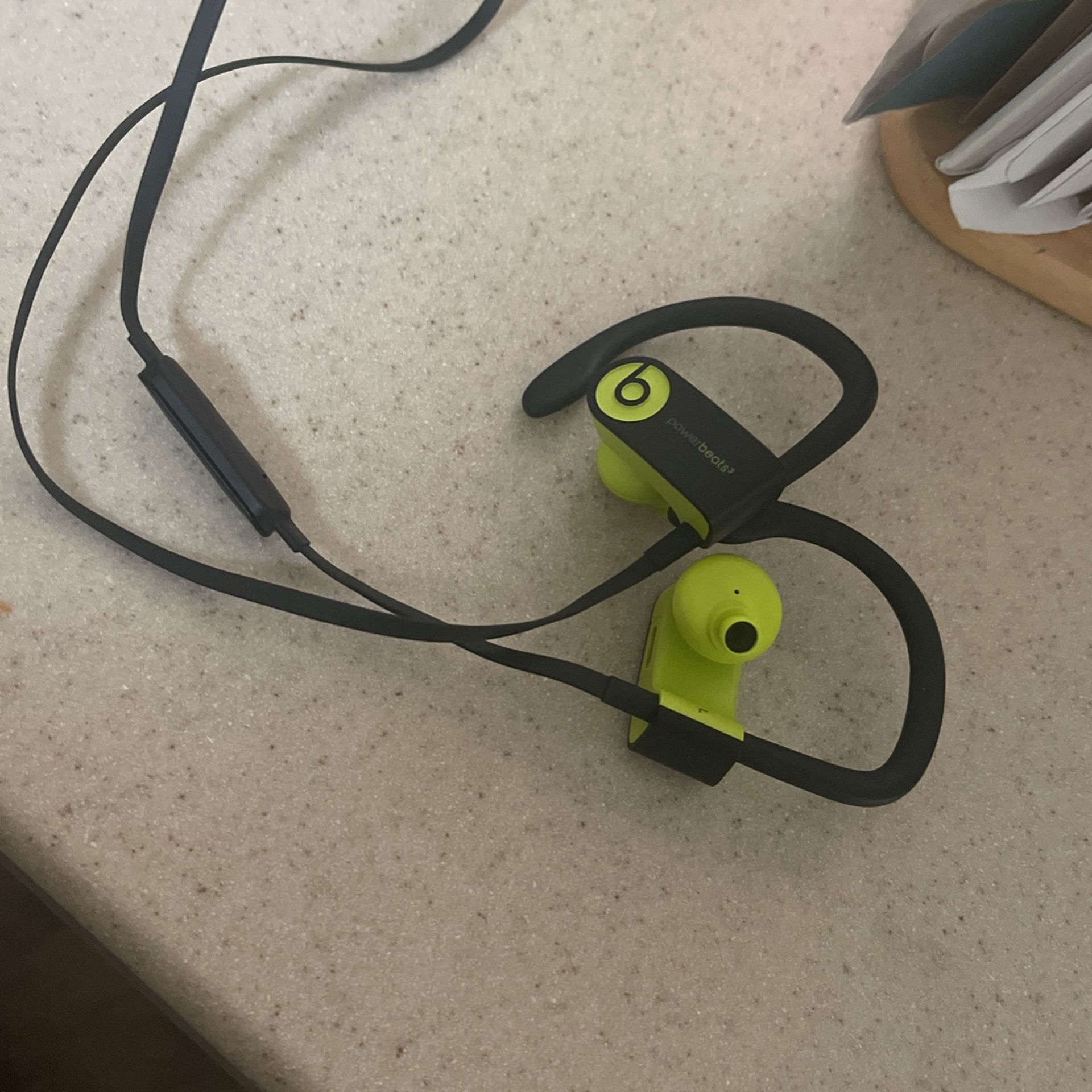 Power Beats 3 Wireless 