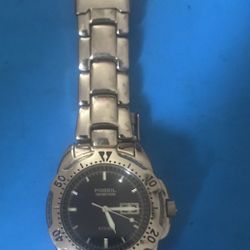 Very good  working Fossil 100 m water resistant FS 2577 watch solid stainless
