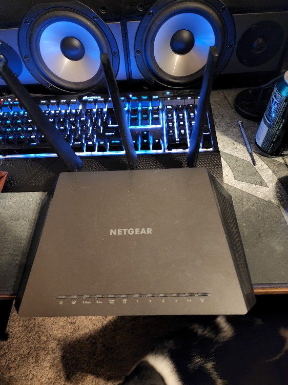 Netgear Nighthawk R6700 AC1750 Wifi Router