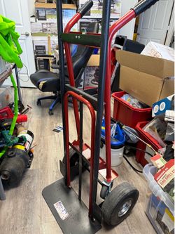 Milwaukee 1000-Ib Capacity 4-Wheel Multiple colors/finishes Steel 4 in 1 convertible Hand Truck