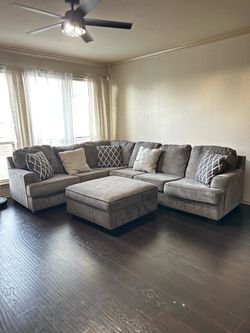 Gray Sectional & Ottoman