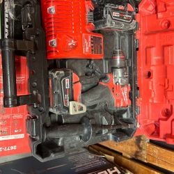 Milwaukee Fuel half inch hammer drill set