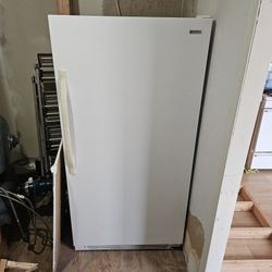 Kenmore Refrigerator 