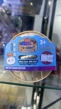 Squishy Bun Rainbow Mystery Fidget Toy