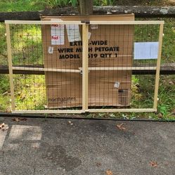 North States 4614A 32"Hx52"w Gate