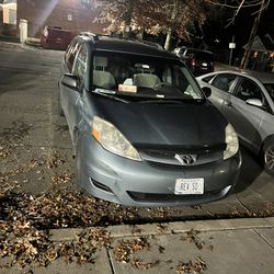 2008 Toyota Sienna