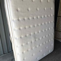 Full Size XL Mattress & Box Spring Combo By Sealy 