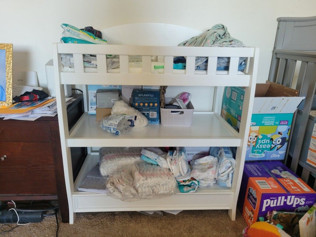 Changing Table Barely Used
