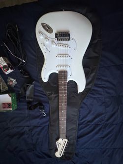 Squier Guitar with amp