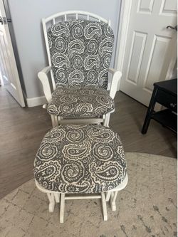 Dutailier glider chair