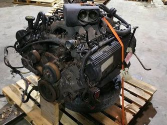 2001 Triton V10 6.8L engine 