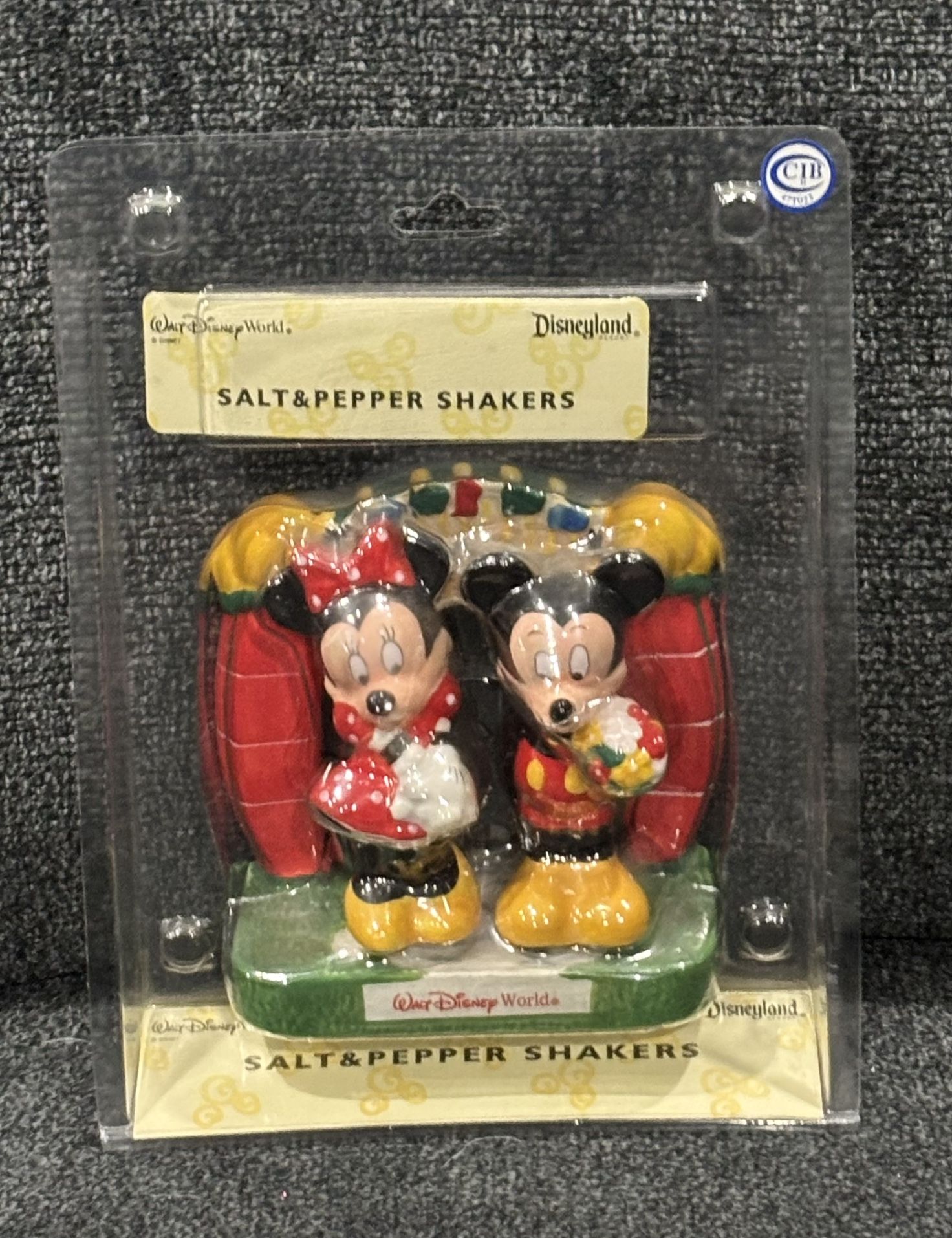 Mickey And Minnie Salt And Pepper Shakers