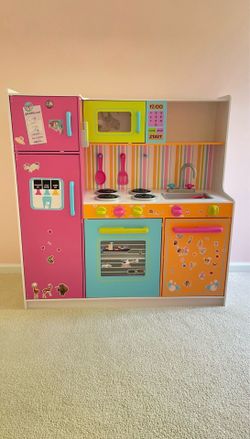 KidKraft Deluxe Big & Bright Kitchen Playset
