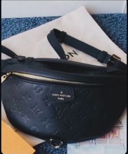 New Louis V Crossbody Fanny Bag