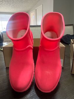 Pink Ugg
